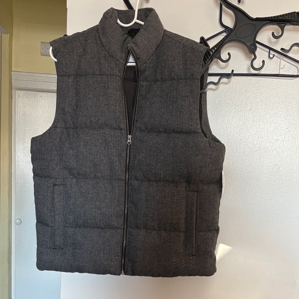 Old Navy Men's Dark Gray Quilted Vest